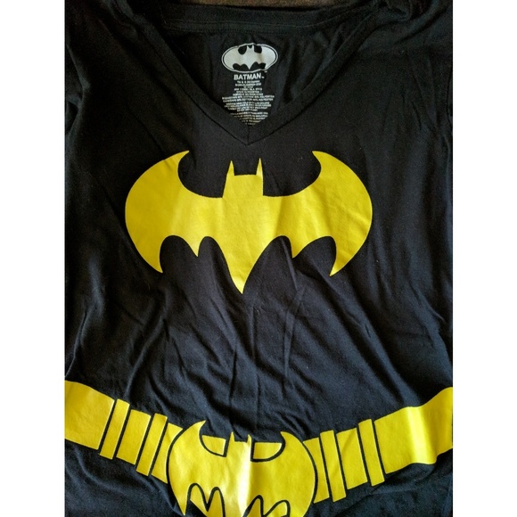 Graphic Tees - Picture 5 of 6